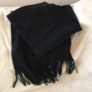 DKNY wool scarf